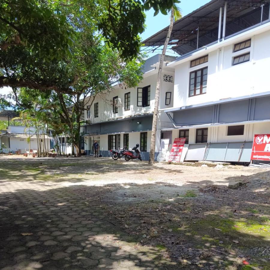 Hotel Prathiba Residency Kollam Esterno foto